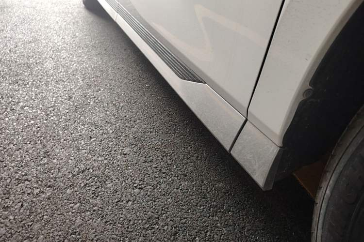 Used GAC Trumpchi Xiangwang M8 2025 Kunkun Series Ultra First-Class Cabin Right Side Sill