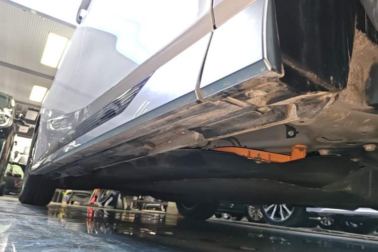 Used GAC Trumpchi Xiangwang M8 2025 Kunkun Series Ultra First-Class Cabin Right Side Sill