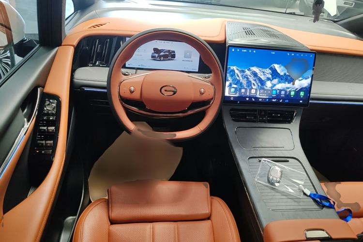 Used GAC Trumpchi Xiangwang M8 2025 Kunkun Series Ultra First-Class Cabin Steering Wheel