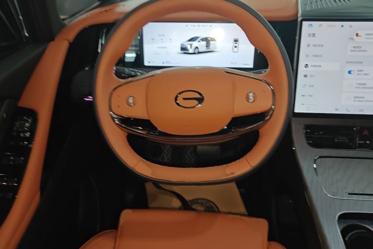 Used GAC Trumpchi Xiangwang M8 2025 Kunkun Series Ultra First-Class Cabin Steering Wheel