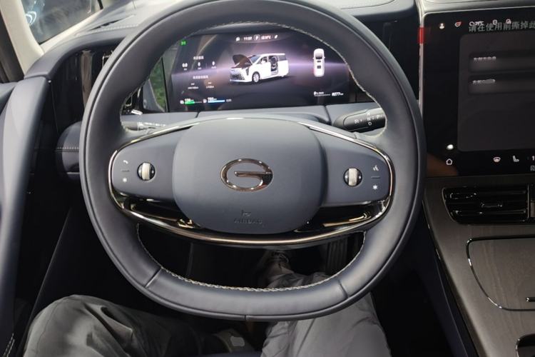 Used GAC Trumpchi Xiangwang M8 2025 Kunkun Series Ultra First-Class Cabin Steering Wheel