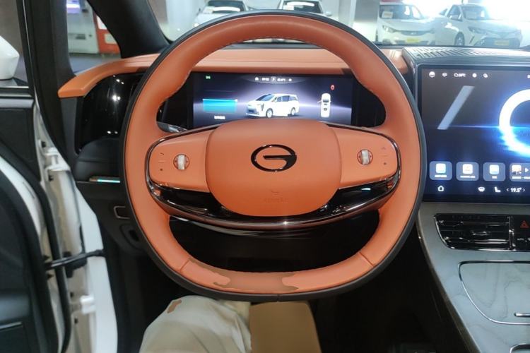 Used GAC Trumpchi Xiangwang M8 2025 Kunkun Series Ultra First-Class Cabin Steering Wheel