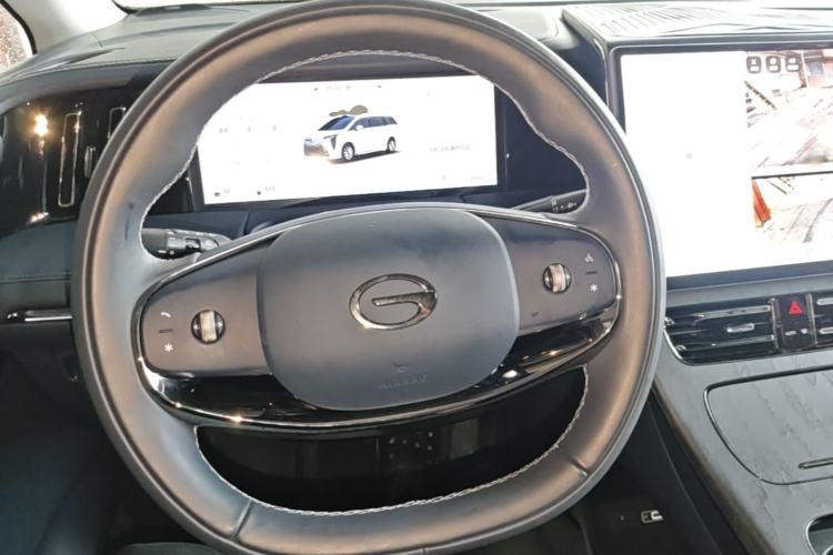 Used GAC Trumpchi Xiangwang M8 2025 Kunkun Series Ultra First-Class Cabin Steering Wheel
