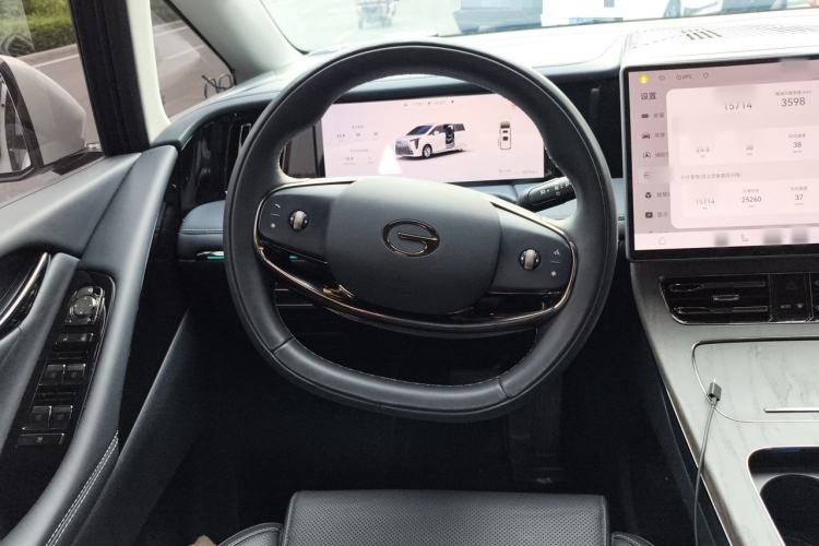 Used GAC Trumpchi Xiangwang M8 2025 Model HarmonyOS Cockpit Edition Steering Wheel