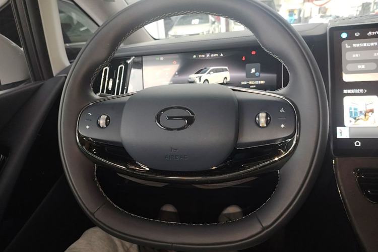 Used GAC Trumpchi Xiangwang M8 2025 Kunkun Series Ultra First-Class Cabin Steering Wheel