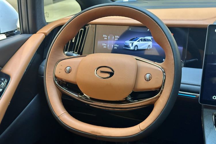 Used GAC Trumpchi Xiangwang M8 2025 Kunkun Series Ultra First-Class Cabin Steering Wheel