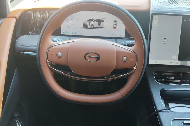 Used GAC Trumpchi Xiangwang M8 2025 Kunkun Series Ultra First-Class Cabin Steering Wheel
