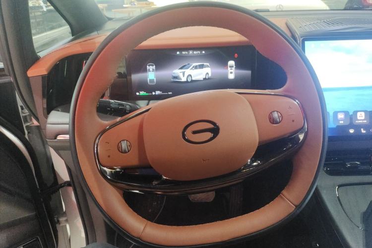 Used GAC Trumpchi Xiangwang M8 2025 Kunkun Series Ultra First-Class Cabin Steering Wheel