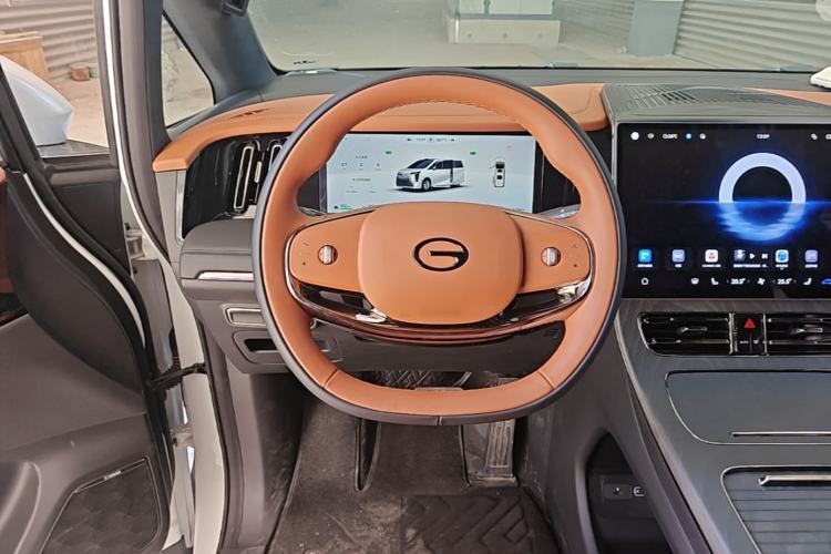 Used GAC Trumpchi Xiangwang M8 2025 Kunkun Series Ultra First-Class Cabin Steering Wheel