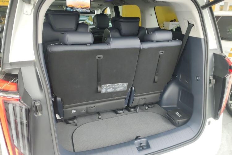 Used GAC Trumpchi Xiangwang M8 2025 Kunkun Series Ultra First-Class Cabin Trunk