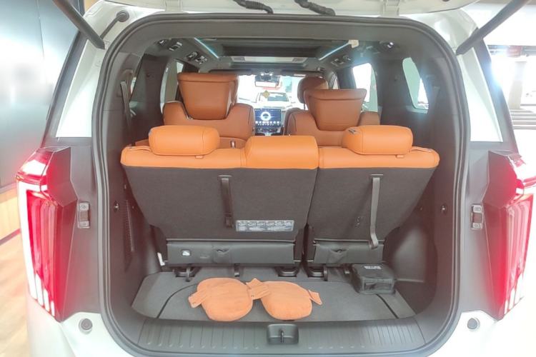 Used GAC Trumpchi Xiangwang M8 2025 Kunkun Series Ultra First-Class Cabin Trunk