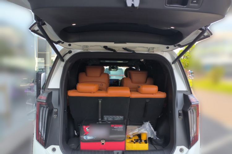 Used GAC Trumpchi Xiangwang M8 2025 Kunkun Series Ultra First-Class Cabin Trunk