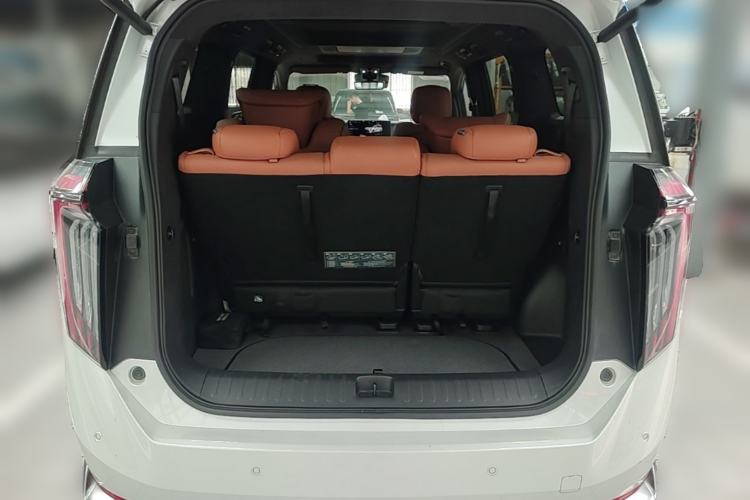 Used GAC Trumpchi Xiangwang M8 2025 Kunkun Series Ultra First-Class Cabin Trunk