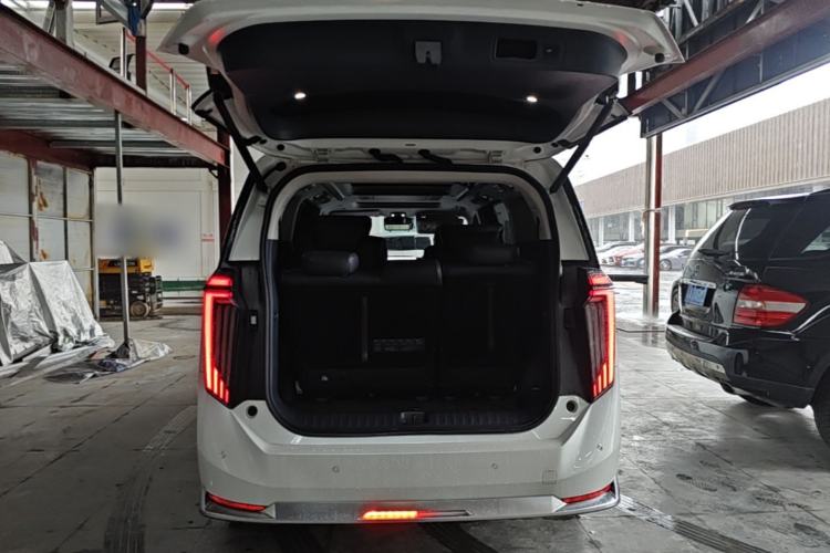 Used GAC Trumpchi Xiangwang M8 2025 Kunkun Series Ultra First-Class Cabin Trunk