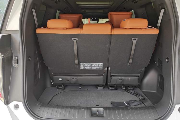 Used GAC Trumpchi Xiangwang M8 2025 Kunkun Series Ultra First-Class Cabin Trunk