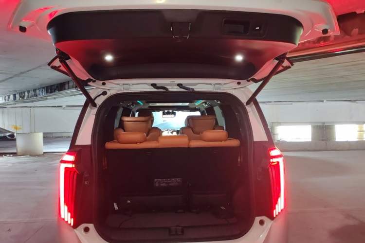 Used GAC Trumpchi Xiangwang M8 2025 Kunkun Series Ultra First-Class Cabin Trunk