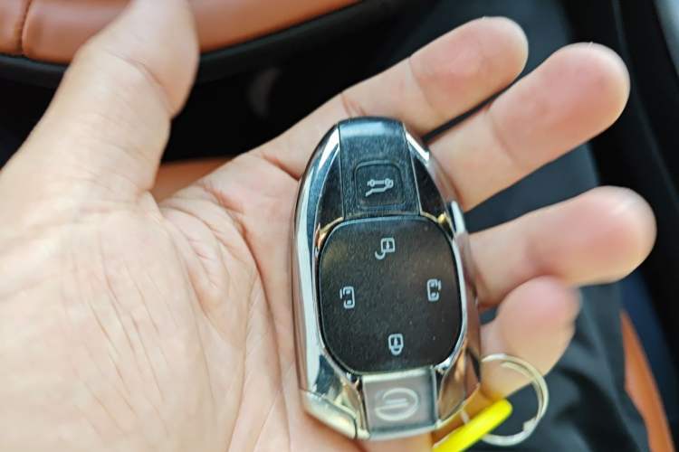 Used GAC Trumpchi Xiangwang M8 2025 Kunkun Series Ultra First-Class Cabin Vehicle Key