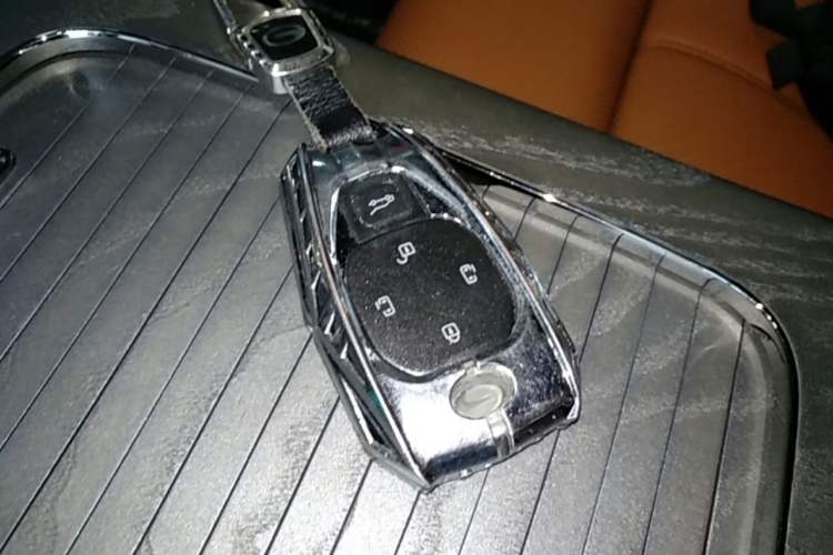 Used GAC Trumpchi Xiangwang M8 2025 Kunkun Series Ultra First-Class Cabin Vehicle Key