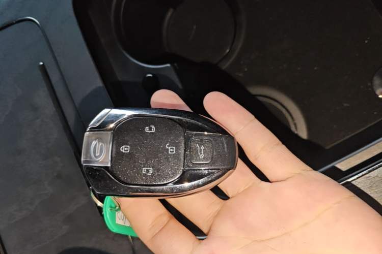 Used GAC Trumpchi Xiangwang M8 2025 Kunkun Series Ultra First-Class Cabin Vehicle Key