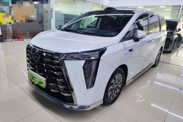 Used GAC Trumpchi Xiangwang M8 2025 Kunkun Series Ultra First-Class Cabin