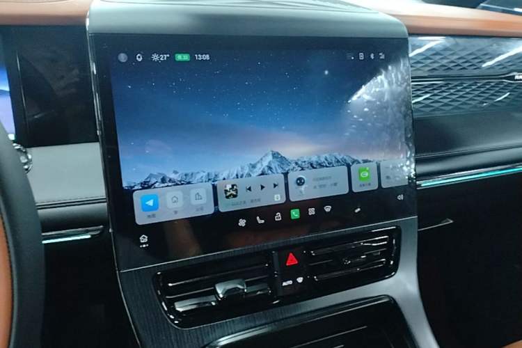 Used GAC Trumpchi Xiangwang M8 2026 Model Zongshi LiDAR Edition Audio And AC Panel