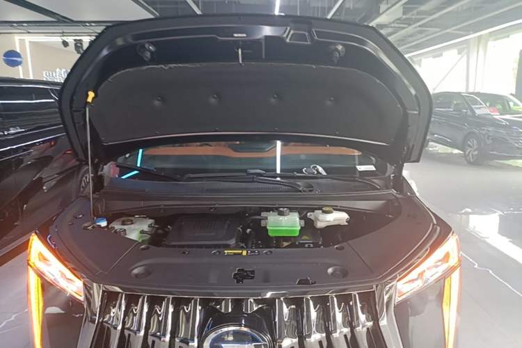 Used GAC Trumpchi Xiangwang M8 2026 Model Zongshi LiDAR Edition Engine Bay