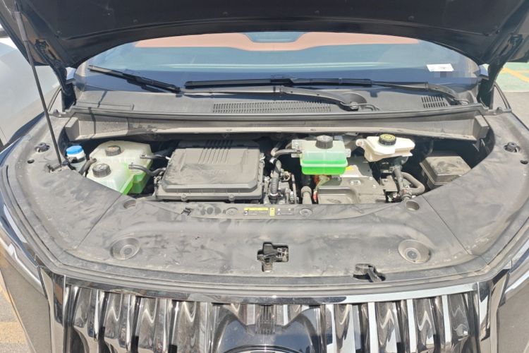 Used GAC Trumpchi Xiangwang M8 2026 Model Zongshi LiDAR Edition Engine Bay