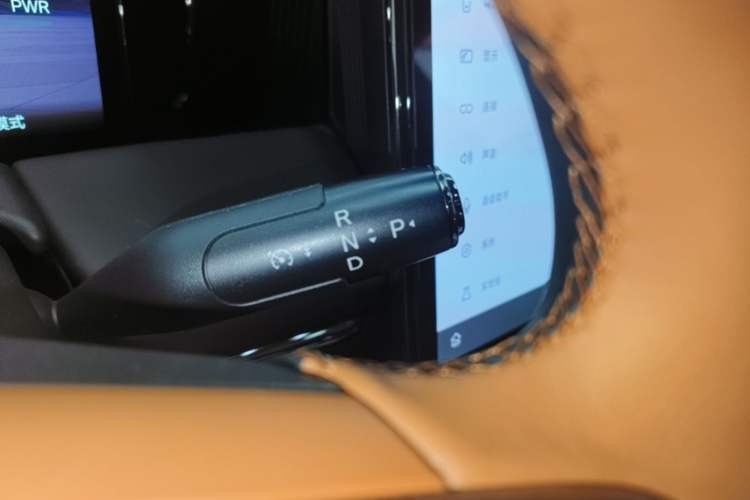Used GAC Trumpchi Xiangwang M8 2026 Model Zongshi LiDAR Edition Gear Lever