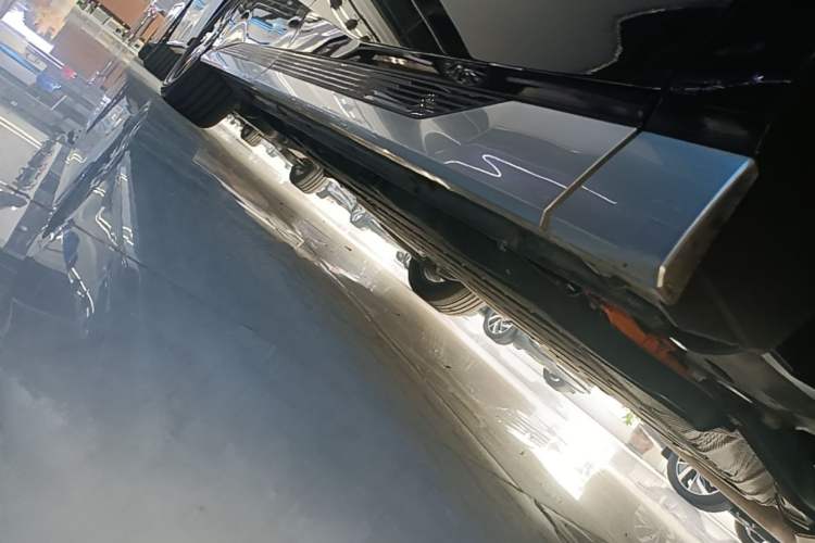 Used GAC Trumpchi Xiangwang M8 2026 Model Zongshi LiDAR Edition Right Side Sill