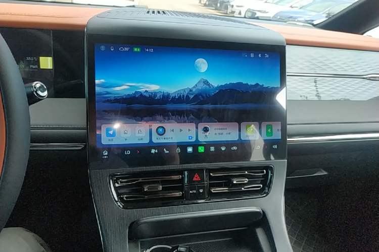Used GAC Trumpchi Xiangwang M8 2026 Model Zongshi LiDAR Edition Audio And AC Panel