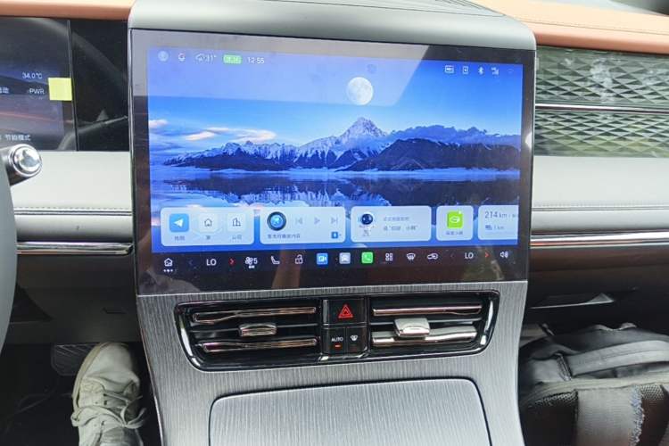 Used GAC Trumpchi Xiangwang M8 2026 Model Zongshi LiDAR Edition Audio And AC Panel