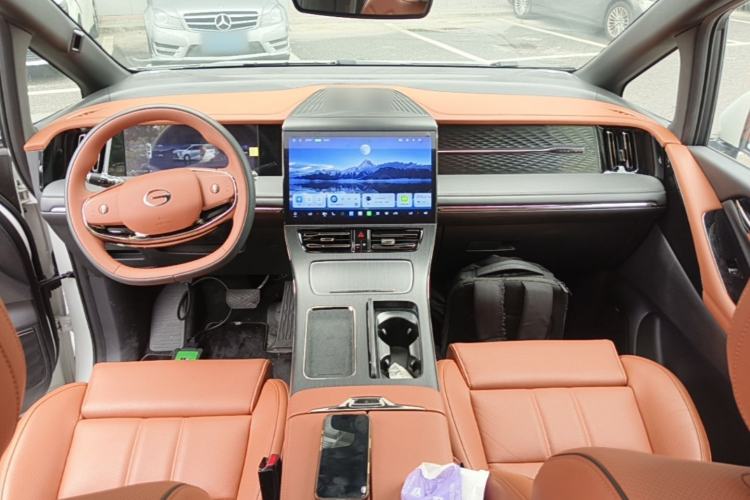 Used GAC Trumpchi Xiangwang M8 2026 Model Zongshi LiDAR Edition Center Console