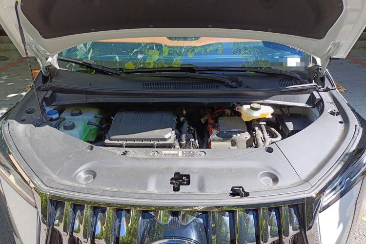 Used GAC Trumpchi Xiangwang M8 2026 Model Zongshi Deluxe Edition Engine Bay