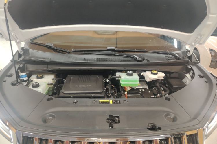 Used GAC Trumpchi Xiangwang M8 2026 Model Zongshi LiDAR Edition Engine Bay