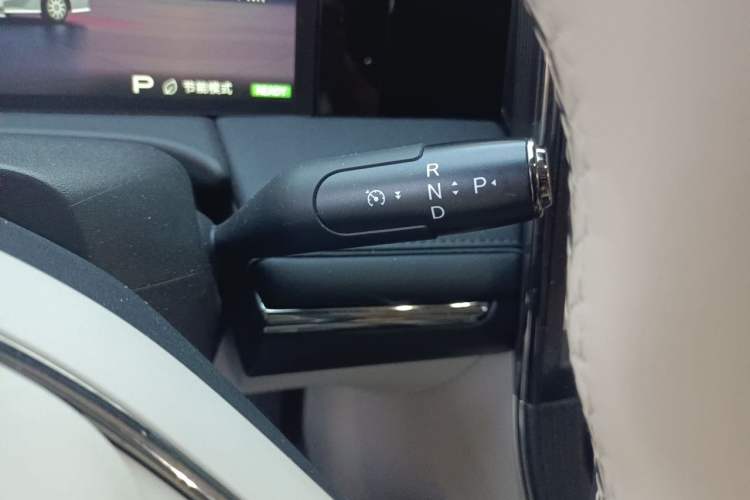 Used GAC Trumpchi Xiangwang M8 2026 Model Zongshi LiDAR Edition Gear Lever
