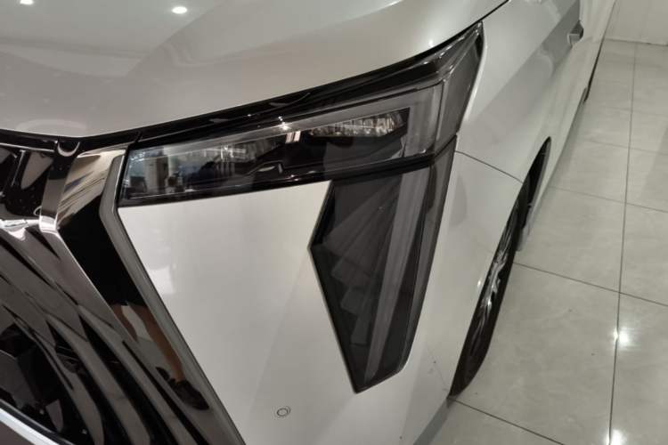 Used GAC Trumpchi Xiangwang M8 2026 Model Zongshi LiDAR Edition Left Front Headlight