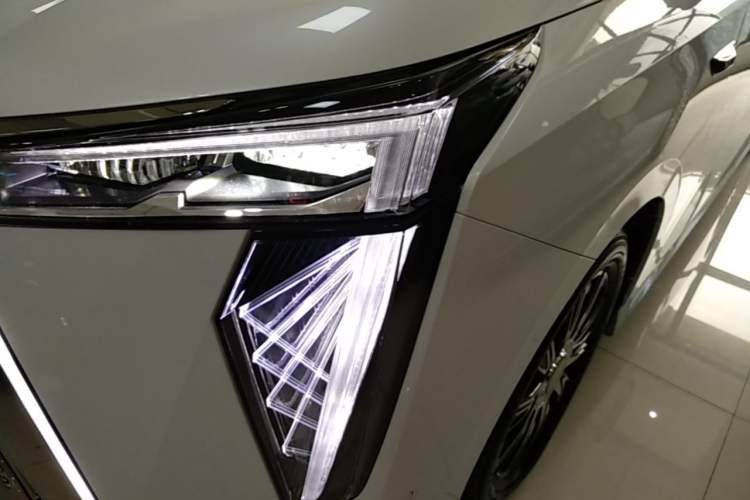 Used GAC Trumpchi Xiangwang M8 2026 Model Zongshi LiDAR Edition Left Front Headlight