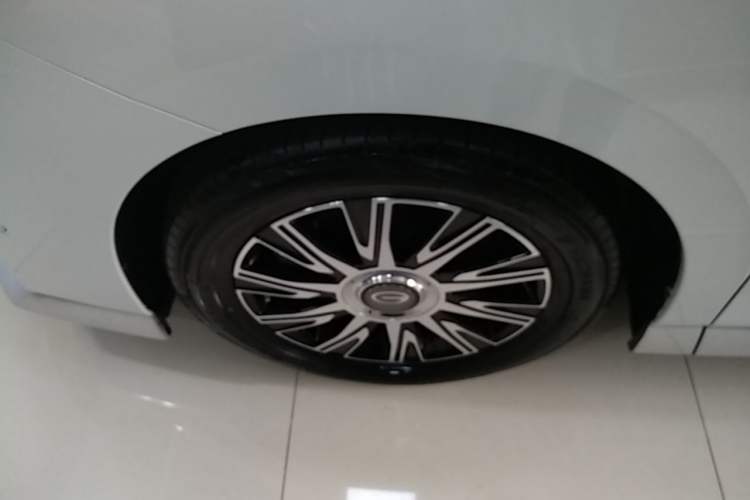 Used GAC Trumpchi Xiangwang M8 2026 Model Zongshi LiDAR Edition Left Front Wheel Hub
