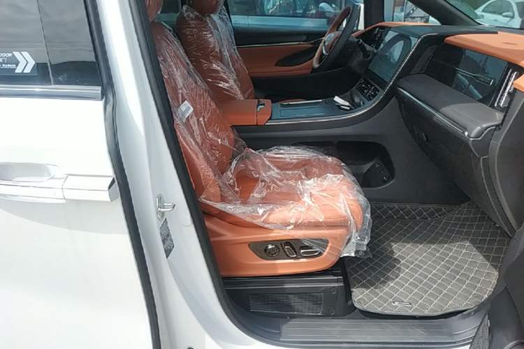 Used GAC Trumpchi Xiangwang M8 2026 Model Zongshi LiDAR Edition Right Front Seat