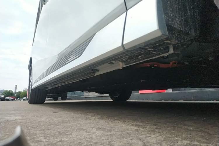 Used GAC Trumpchi Xiangwang M8 2026 Model Zongshi LiDAR Edition Right Side Sill