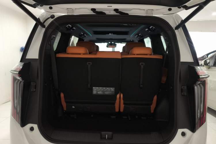 Used GAC Trumpchi Xiangwang M8 2026 Model Zongshi LiDAR Edition Trunk