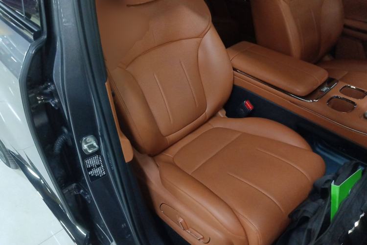 Used GAC Trumpchi Xiangwang S7 2025 205 km Max LiDAR Version Right Front Seat
