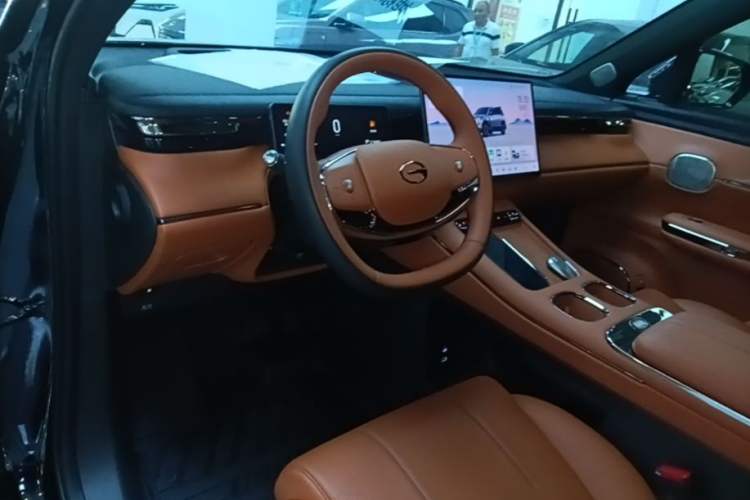 Used GAC Trumpchi Xiangwang S7 2025 205 km Max LiDAR Version Center Console