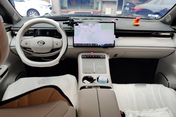 Used GAC Trumpchi Xiangwang S7 2025 180km Ultra All-Wheel Drive LiDAR Edition Center Console