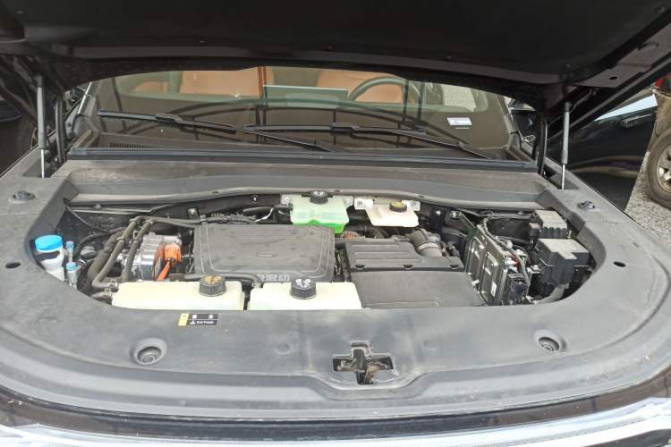 Used GAC Trumpchi Xiangwang S7 2025 205 km Max LiDAR Version Engine Bay