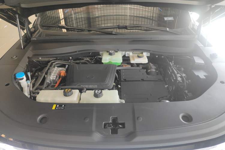 Used GAC Trumpchi Xiangwang S7 2025 205 km Max LiDAR Version Engine Bay