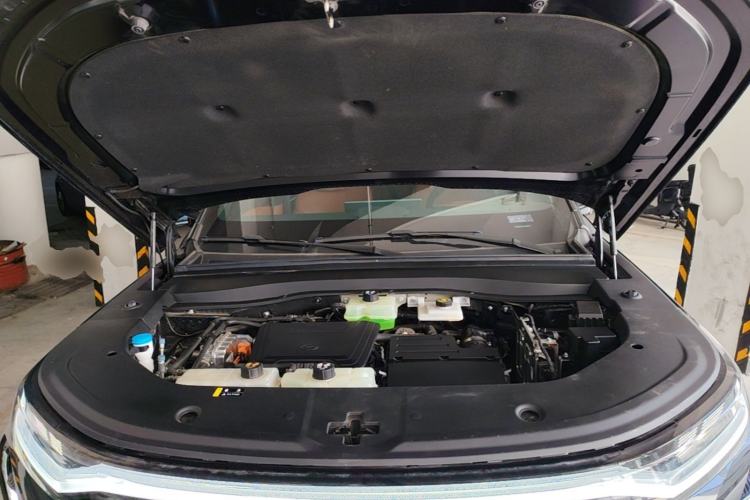 Used GAC Trumpchi Xiangwang S7 2025 205 km Max LiDAR Version Engine Bay