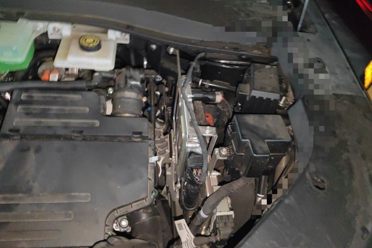Used GAC Trumpchi Xiangwang S7 2025 205 km Max LiDAR Version Engine Bay Left