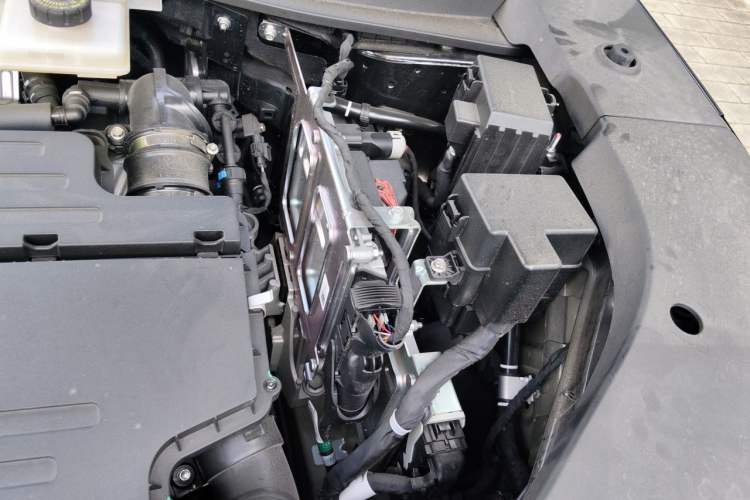 Used GAC Trumpchi Xiangwang S7 2025 Model 205km Pro+ Edition Engine Bay Left