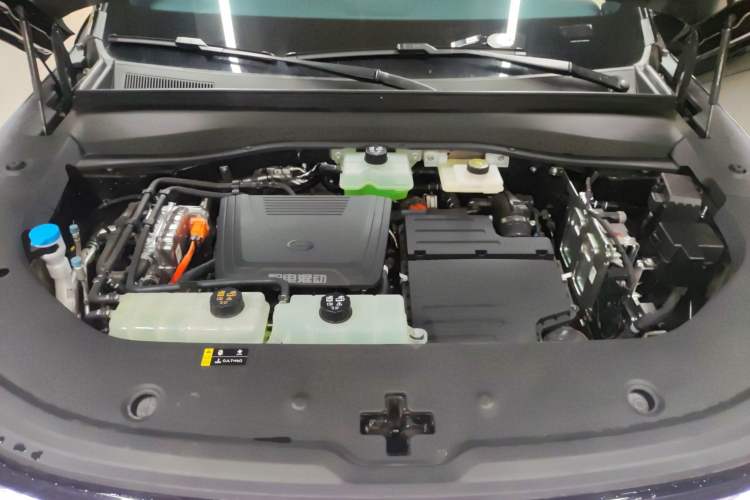 Used GAC Trumpchi Xiangwang S7 2025 115km Pro Version Engine Bay